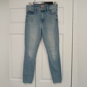 Mother highwaisted looker ankle fray
